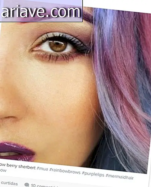 With the colors of the sky: young people radiate their hair and eyebrows