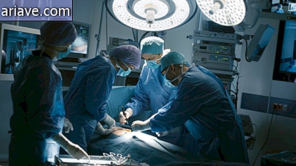 Artsen tijdens een operatie